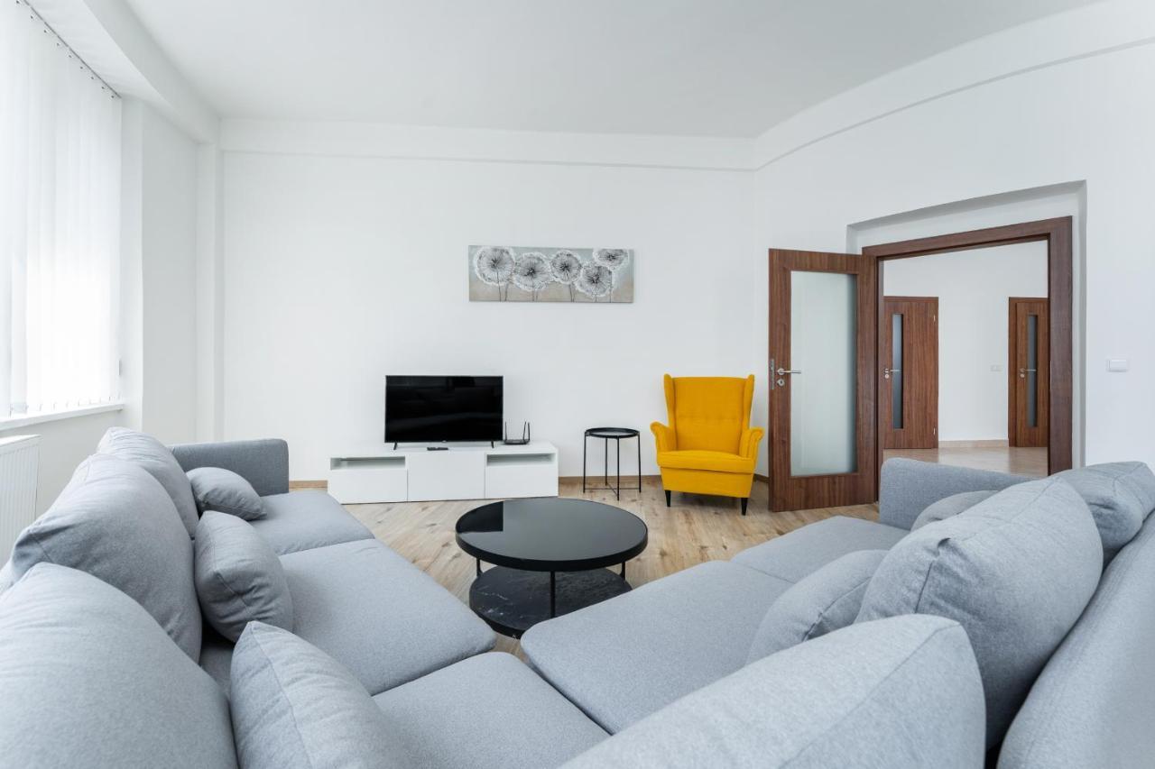Riegrovo Namesti Apartment